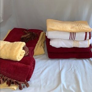 Red & Gold Bath Towel Set (Lightly Used)